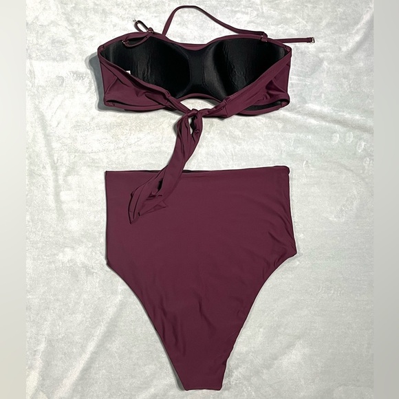 Gianni Bini High Waisted Bandeau Top Bikini Set Reversible Bottoms Maroon EUC - Picture 3 of 12